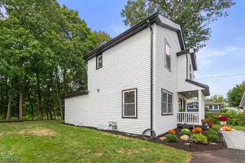 78 Maple Ln, Wayne, NJ 07470 photo 11