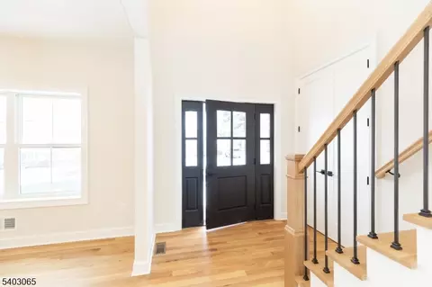 86 Albert Ave, Edison, NJ 08837 photo 3