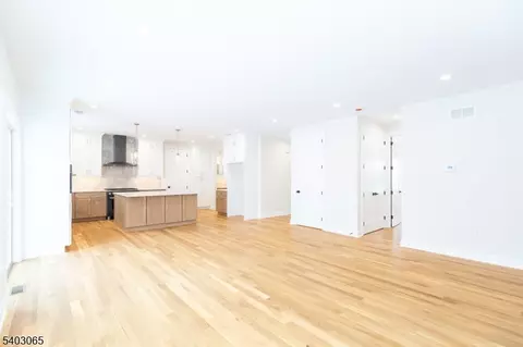 86 Albert Ave, Edison, NJ 08837 photo 20