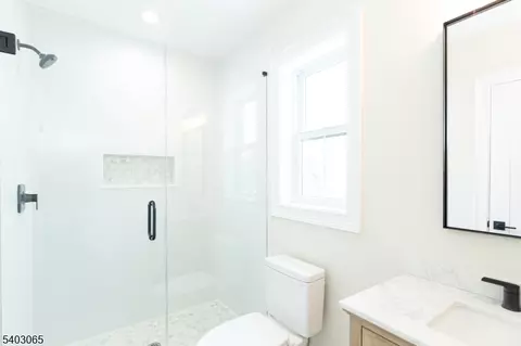 86 Albert Ave, Edison, NJ 08837 photo 38