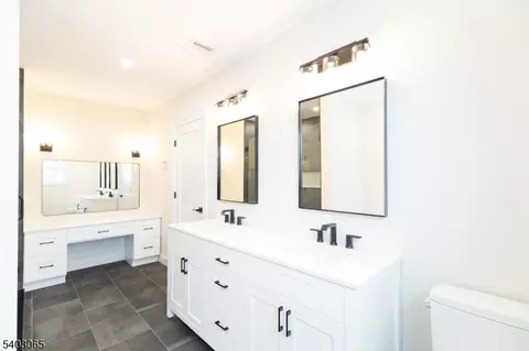 86 Albert Ave, Edison, NJ 08837 photo 35