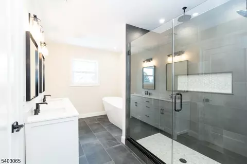 86 Albert Ave, Edison, NJ 08837 photo 31