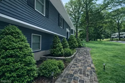2 Robert St, Flanders, NJ 07836 photo 3