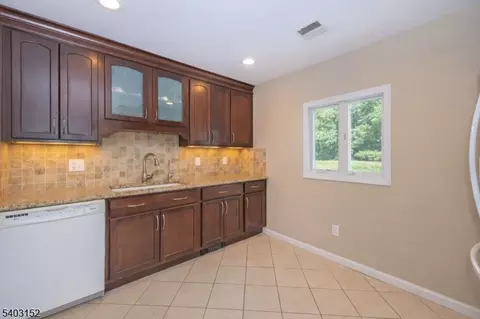 2 Robert St, Flanders, NJ 07836 photo 13