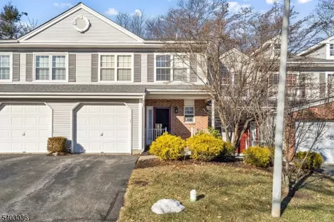 25 Sycamore Way, Mount Arlington, NJ 07856