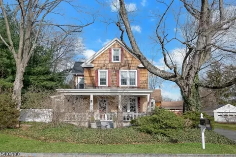 34 Bloomfield Ave, Pine Brook, NJ 07058