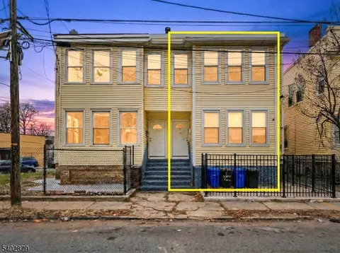 81 Wolcott Ter, Newark, NJ 07112