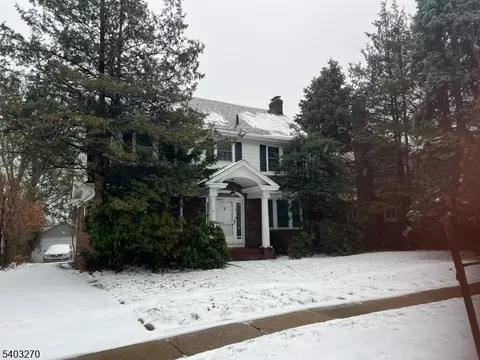 32 S Stanley Rd, Newark, NJ 07106