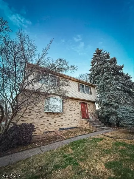 7 Walray Ave, North Haledon, NJ 07508