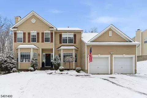 406 Rock Ridge Rd, Lake Hopatcong, NJ 07849