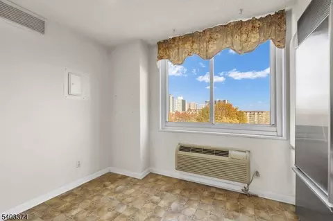 160 Overlook Ave #7A, Hackensack, NJ 07601 photo 25