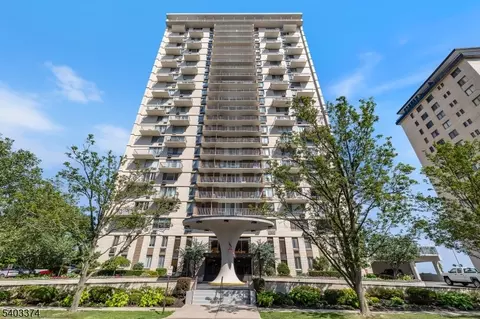 160 Overlook Ave #7A, Hackensack, NJ 07601 photo 3