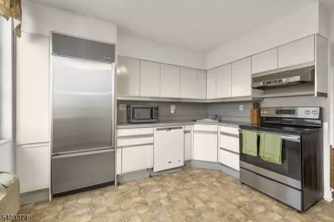 160 Overlook Ave #7A, Hackensack, NJ 07601 photo 24