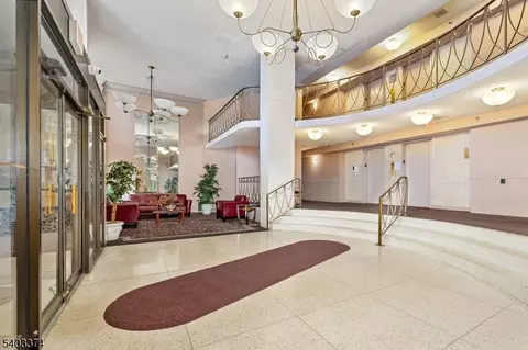 160 Overlook Ave #7A, Hackensack, NJ 07601 photo 8