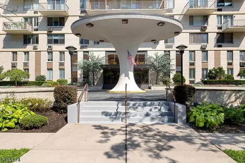 160 Overlook Ave #7A, Hackensack, NJ 07601 photo 5