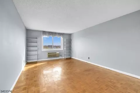 160 Overlook Ave #7A, Hackensack, NJ 07601 photo 27