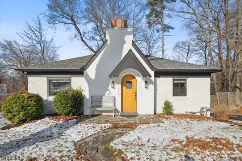 5 Highland Ave, Far Hills, NJ 07931