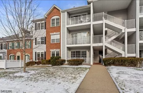 805 Breckenridge Dr, Branchburg, NJ 08876