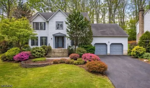 25 Cherokee Rd, East Brunswick, NJ 08816
