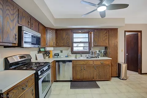 3 Birch St, Mendham, NJ 07945 photo 7