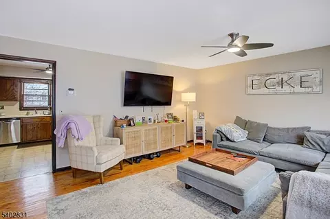 3 Birch St, Mendham, NJ 07945 photo 4