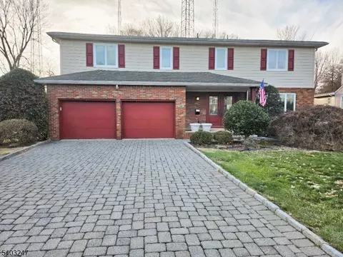 24 Malcolm Ct, Clifton, NJ 07013