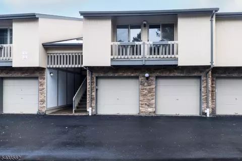 43 Colton Cir, West Orange, NJ 07052