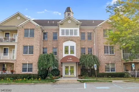 7 Ridgeview Ln #7, Mount Arlington, NJ 07856
