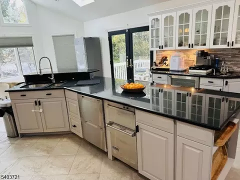 149 Oldham Rd, Wayne, NJ 07470 photo 3