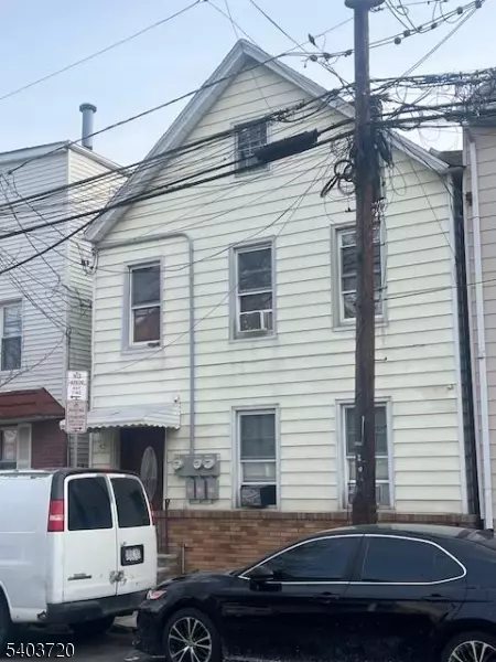 43 Paterson St, Harrison, NJ 07029