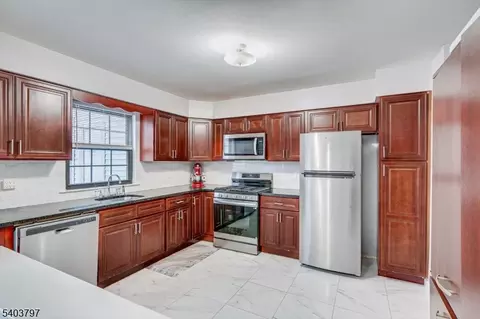 304 Maplecrest Rd, Edison, NJ 08820 photo 19