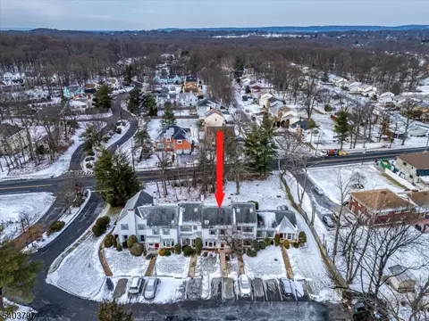 304 Maplecrest Rd, Edison, NJ 08820 photo 6
