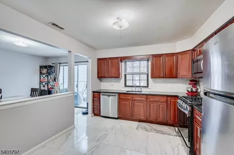 304 Maplecrest Rd, Edison, NJ 08820 photo 21