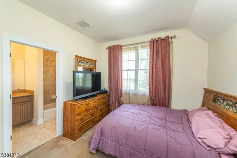 68 Eileen Dr, Cedar Grove, NJ 07009 photo 26