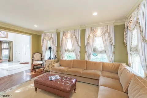 68 Eileen Dr, Cedar Grove, NJ 07009 photo 32