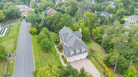 68 Eileen Dr, Cedar Grove, NJ 07009 photo 7