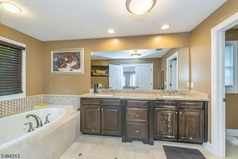 68 Eileen Dr, Cedar Grove, NJ 07009 photo 16