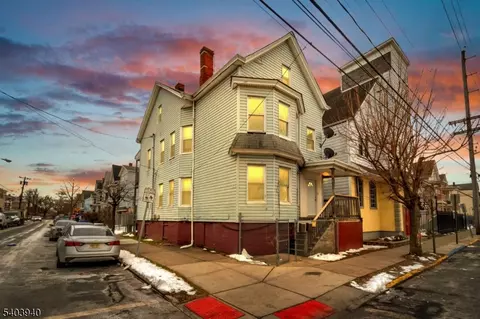 21 Graham Ave, Paterson, NJ 07524