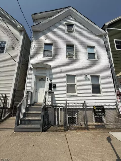 149 Camden St, Newark, NJ 07103