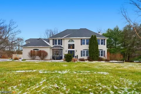 1 Worthington Rd, Columbia, NJ 07832