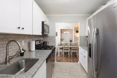 262 Valley Rd, Clark, NJ 07066 photo 10