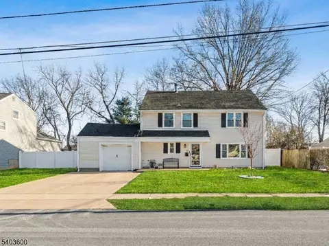 15 Fordham Rd, Somerset, NJ 08873