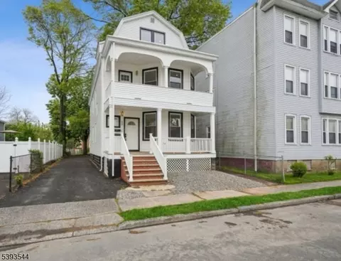60 Cambridge St, East Orange, NJ 07018