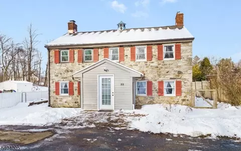 22 Kelly Pl, Stanhope, NJ 07874