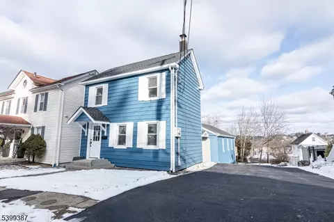 Exterior - 17 Grant St, Dover, NJ 07801 photo 2 of 4