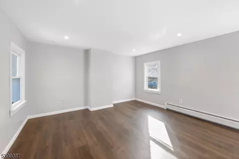 Living - 17 Grant St, Dover, NJ 07801 photo 4 of 6