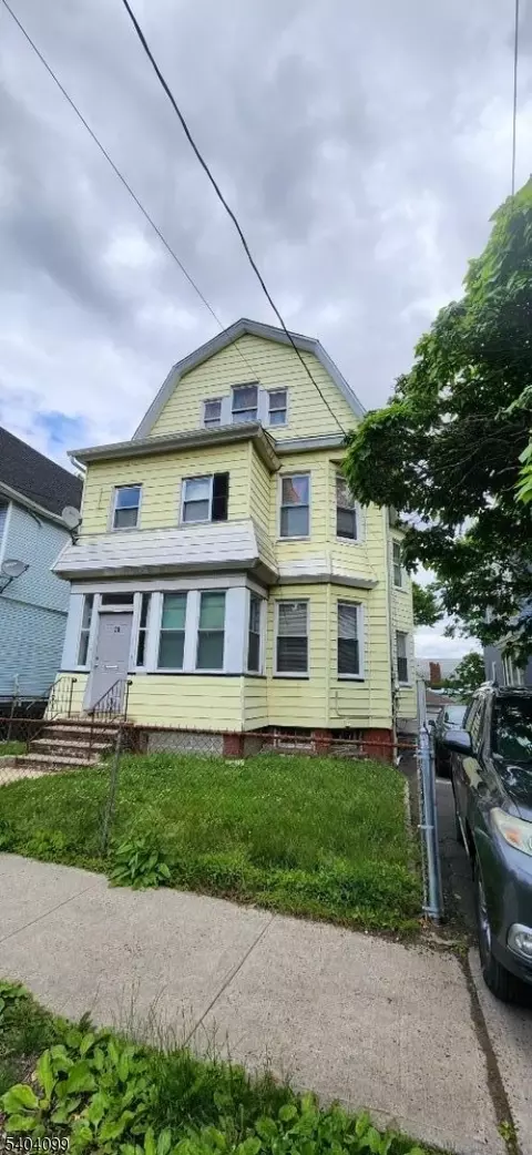 28 Farley Ave, Newark, NJ 07108