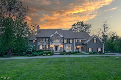 51 Post Kennel Rd, Far Hills, NJ 07931