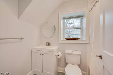 152 Fourth St, Edison, NJ 08837 photo 27