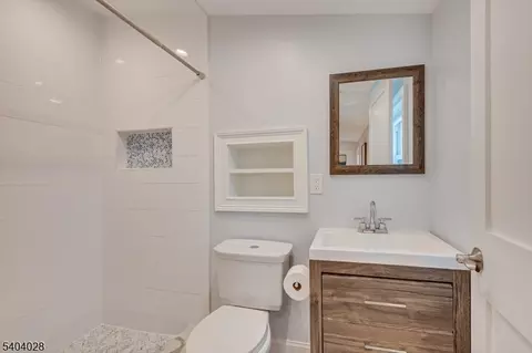 152 Fourth St, Edison, NJ 08837 photo 23